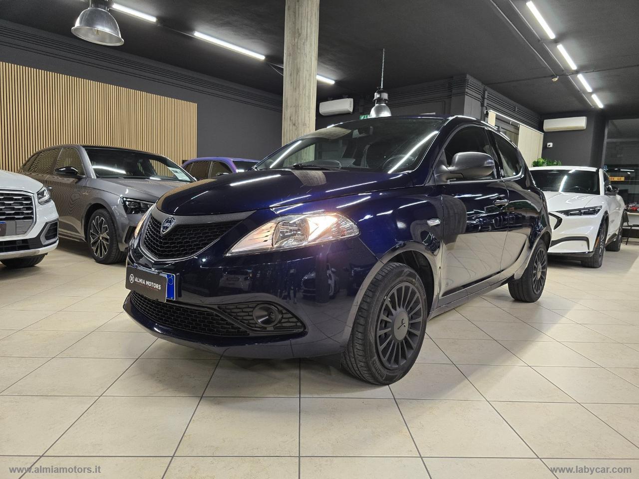 LANCIA Ypsilon 1.0 FireFly 5pS&S Hyb. Eco Silv.