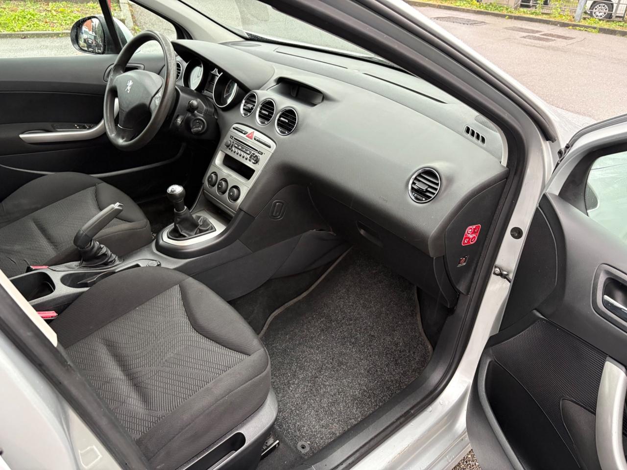 Peugeot 308 1.4 VTi 98CV SW Premium