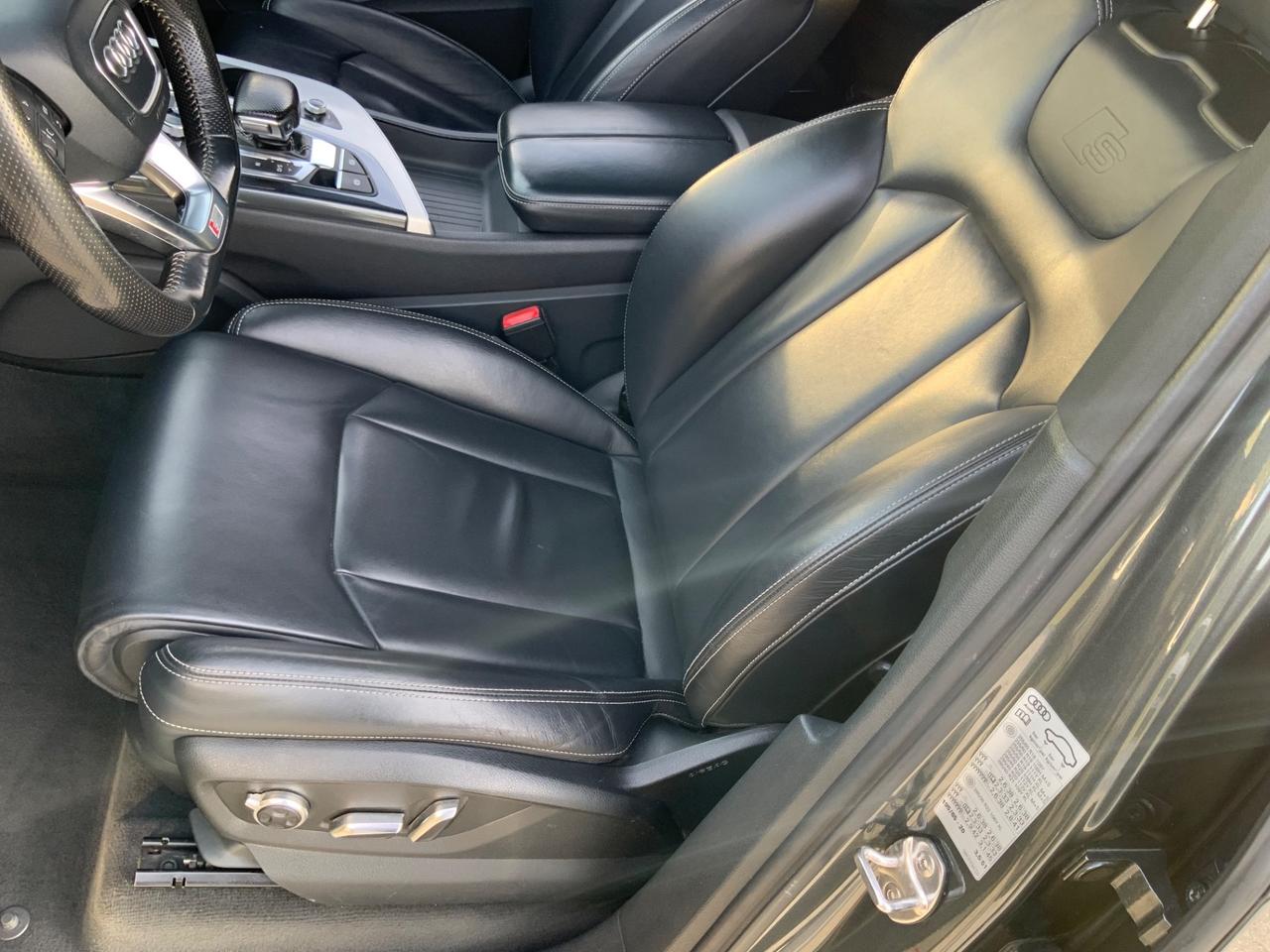 Audi Q7 3.0 TDI 272 CV quattro tiptronic Business Plus S LINE.TETTO.7POSTI.RUOTE POST STERZANTI