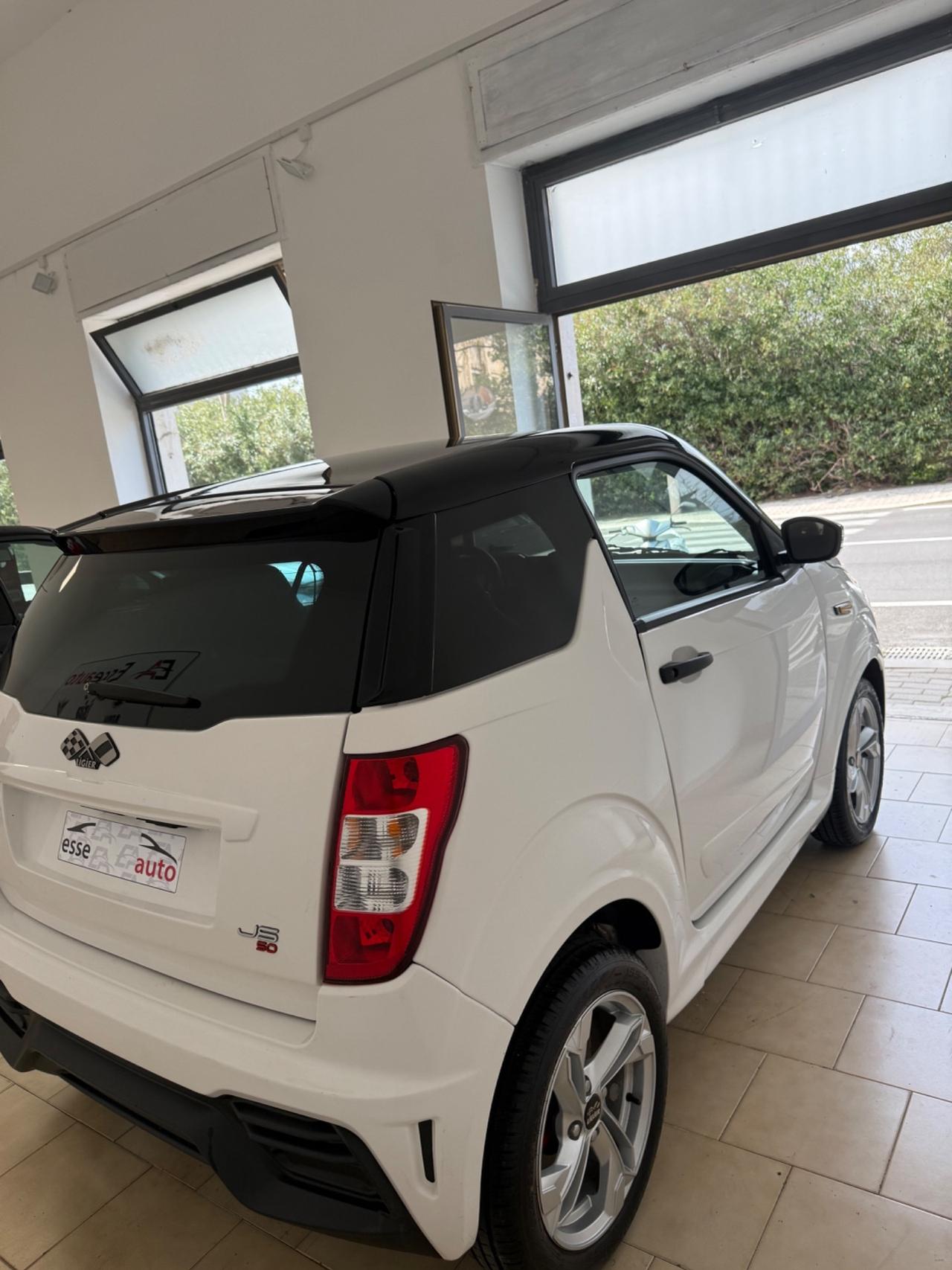 Ligier JS JS50 Progress Sport