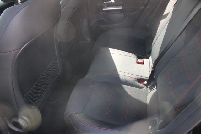 MERCEDES-BENZ GLA 200 d Automatic 4Matic AMG Line Premium