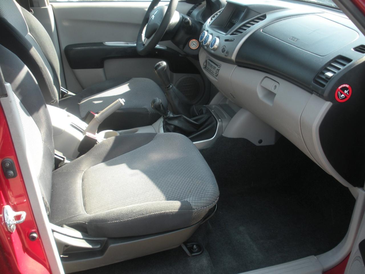 Mitsubishi L200 2.5 DI-D/136CV DC Intense DPF