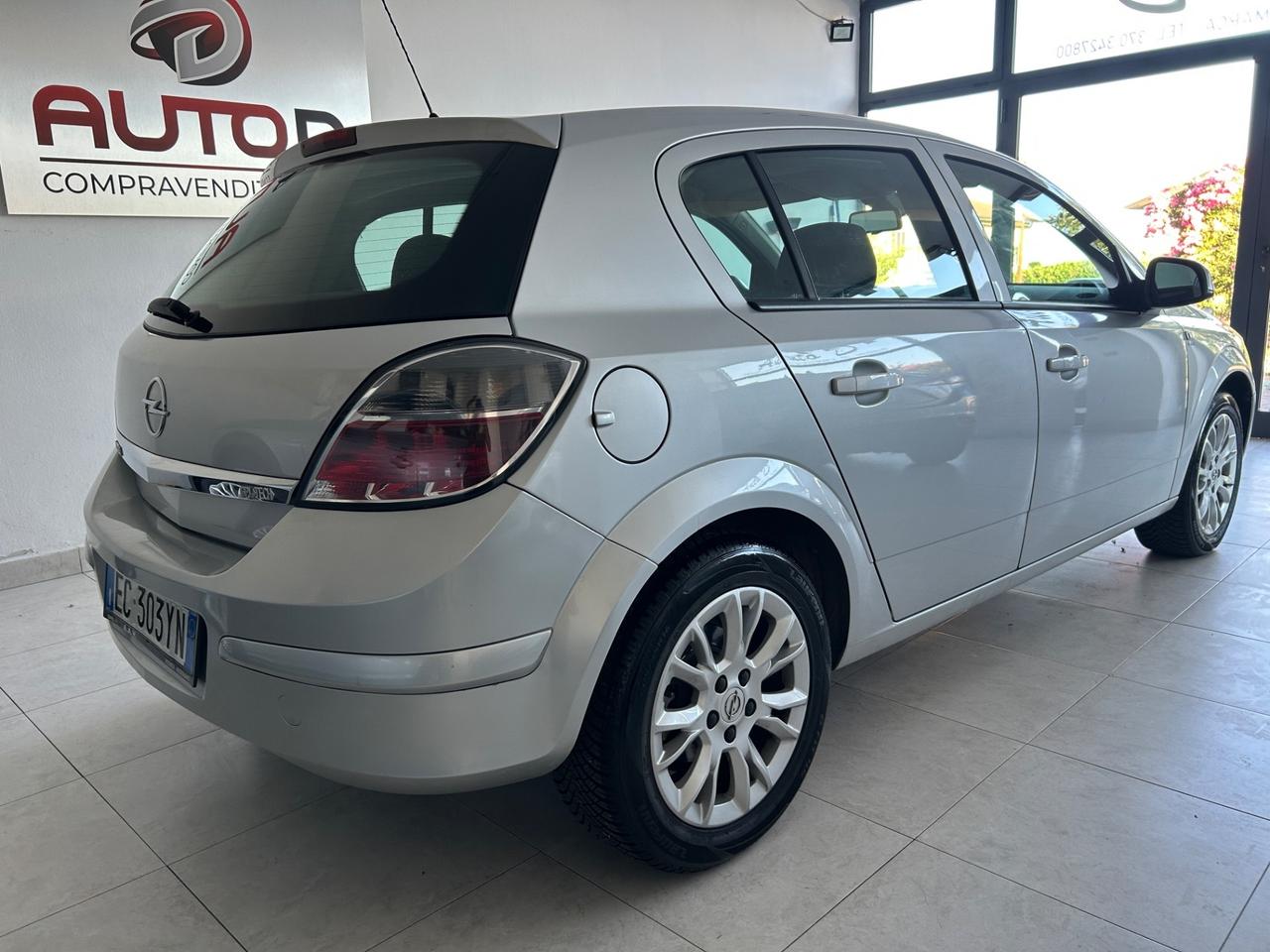 Opel Astra 1.4 GPL 66kw 2010