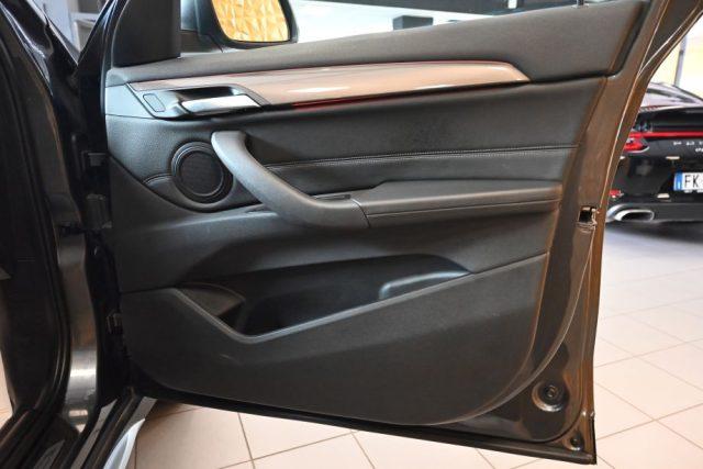 BMW X1 SDRIVE 18d SPORT BLACKLINE AUT.NAVI LED18"TEL FULL