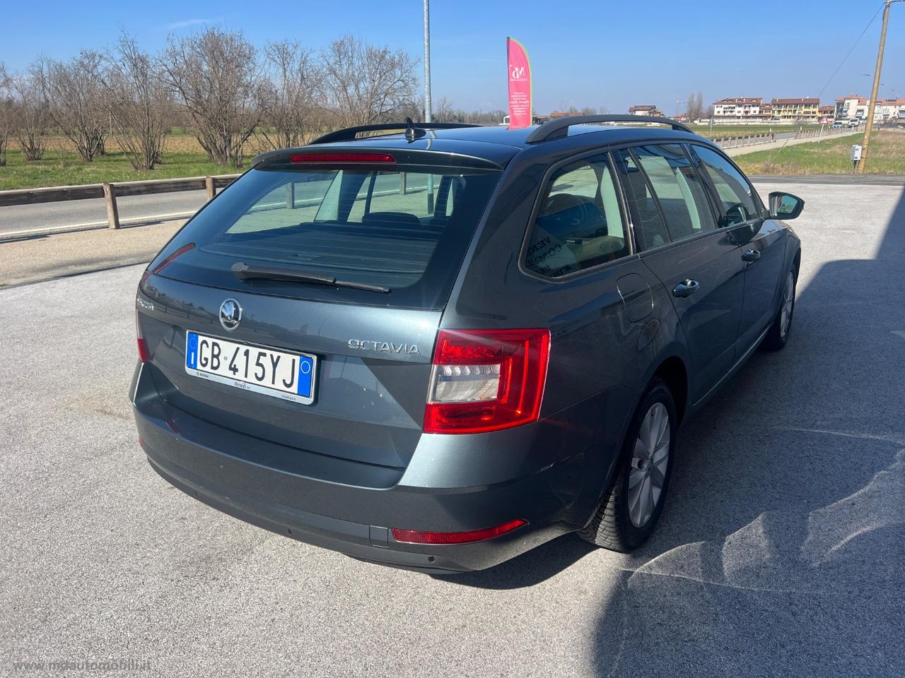 SKODA Octavia 1.6 TDI SCR 115CV Wagon Ambition NAVIGATORE