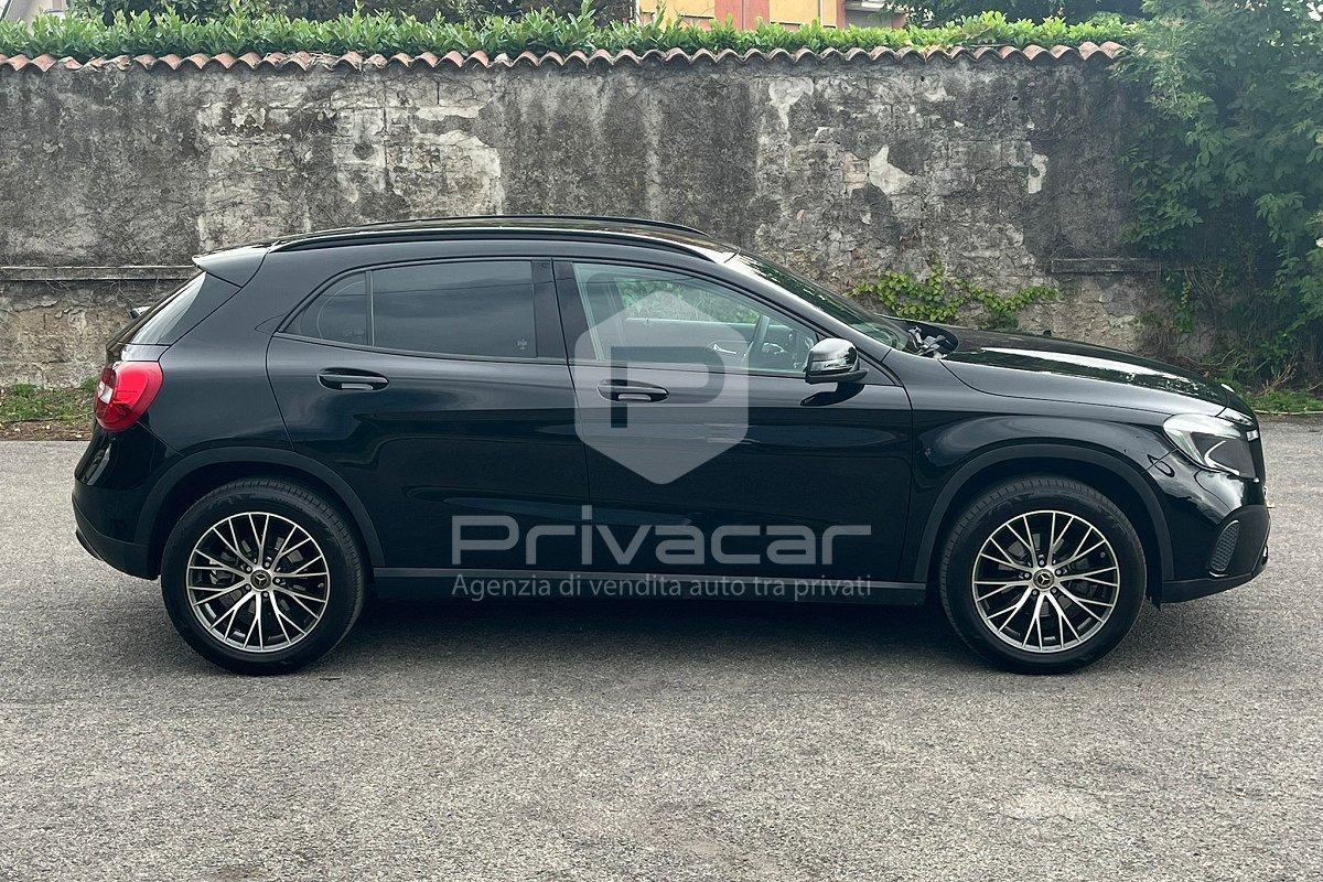 MERCEDES GLA 180 d Automatic Executive