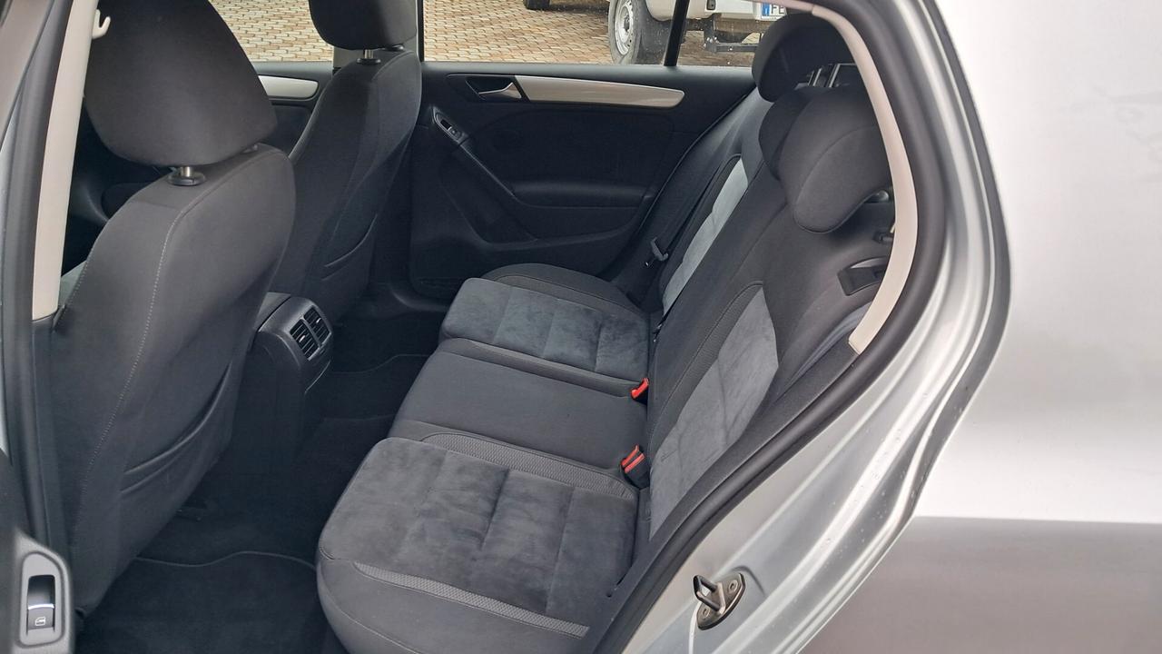 Volkswagen Golf 1.6 TDI DPF 5p. Highline