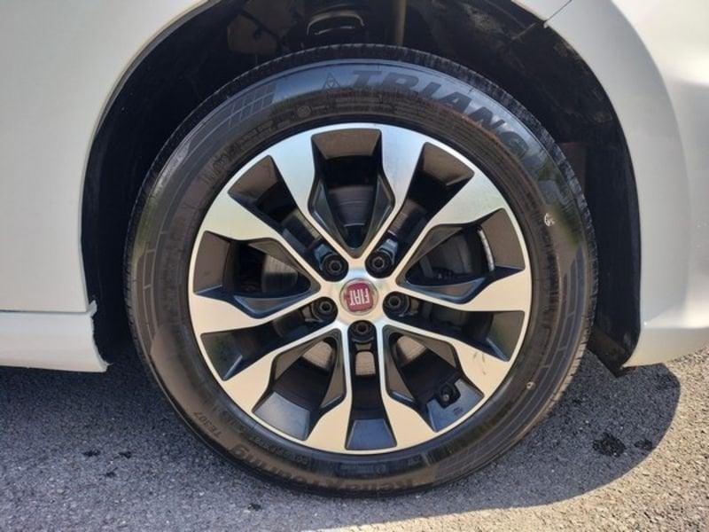 FIAT Tipo 1.3 Mjt S&S SW Lounge