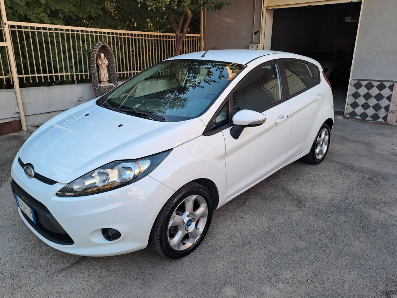 Ford Fiesta 1.4 5 porte Bz.- GPL Titanium