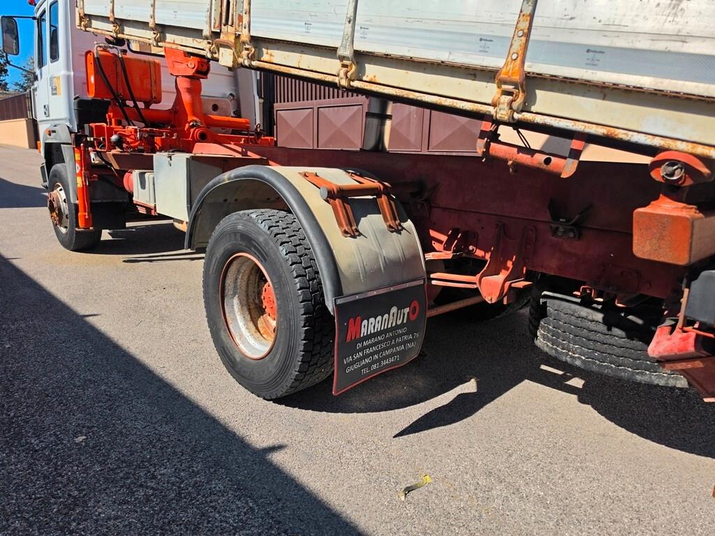 IVECO 145-17 GRU E RIBALTABILE