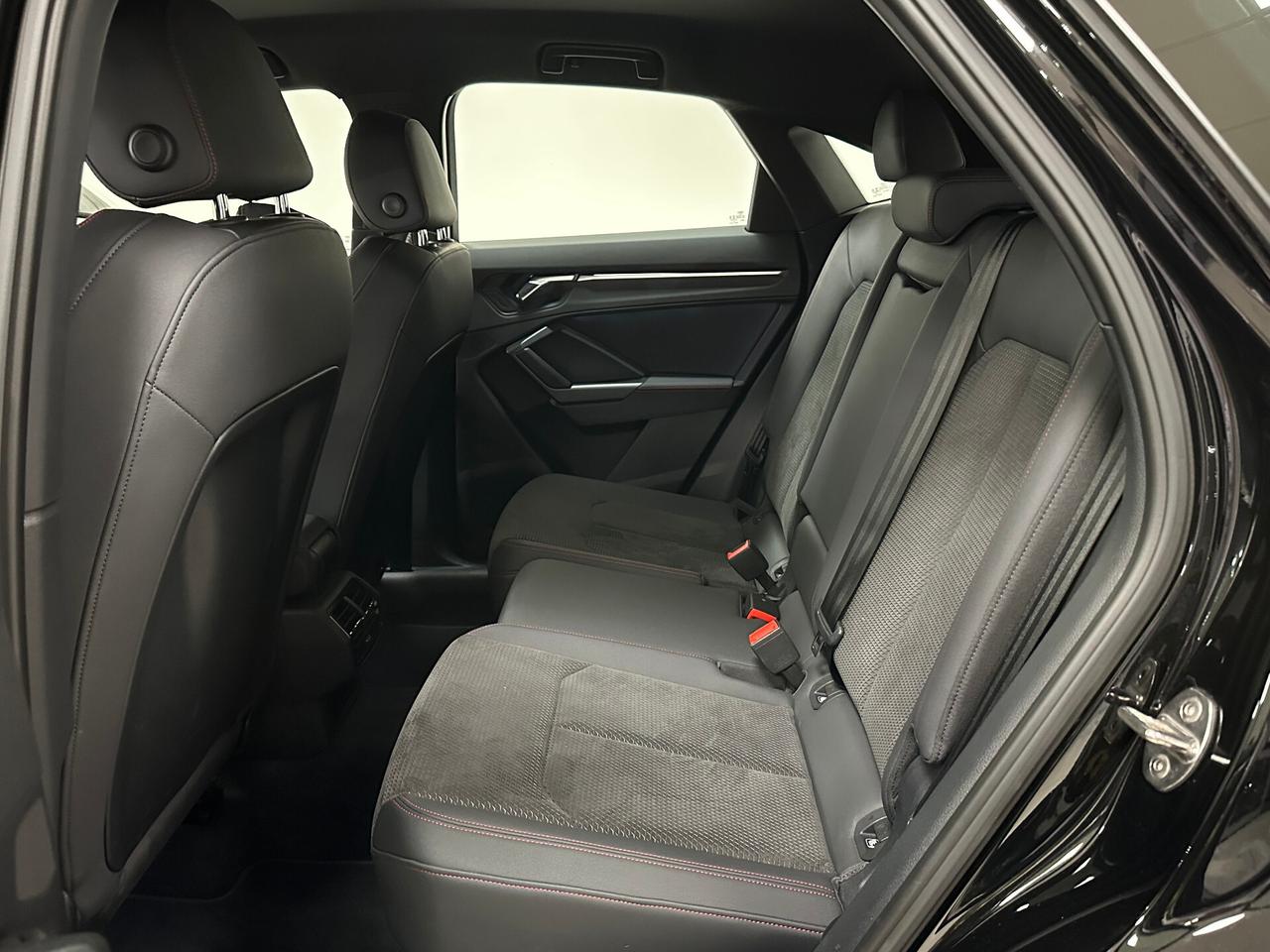 Audi Q3 35 TDI 150 CV S tronic S line edition 2020