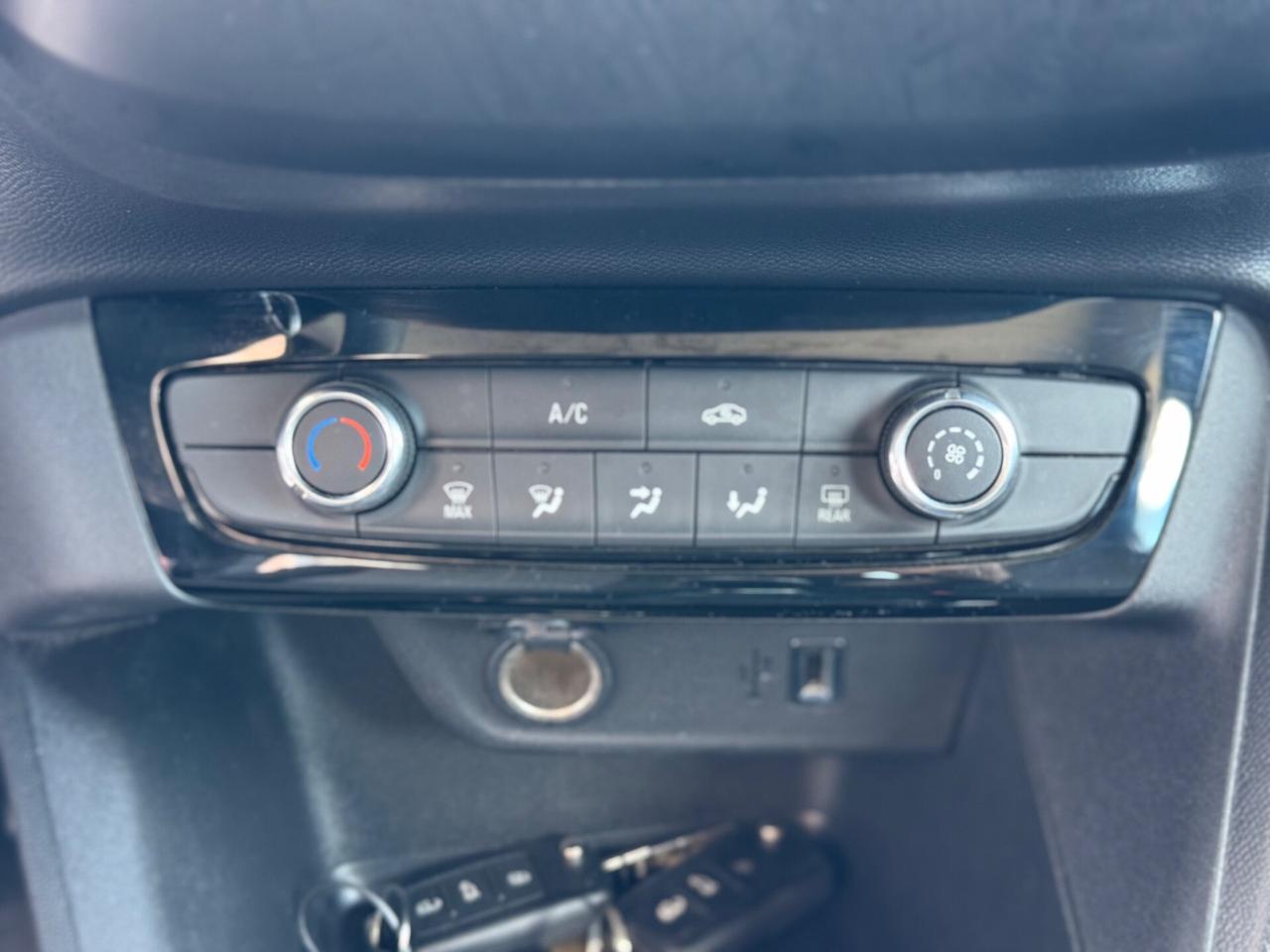 OPEL CORSA 1.0 BENZINA 5 PORTE GS LINE PERMUTABILE
