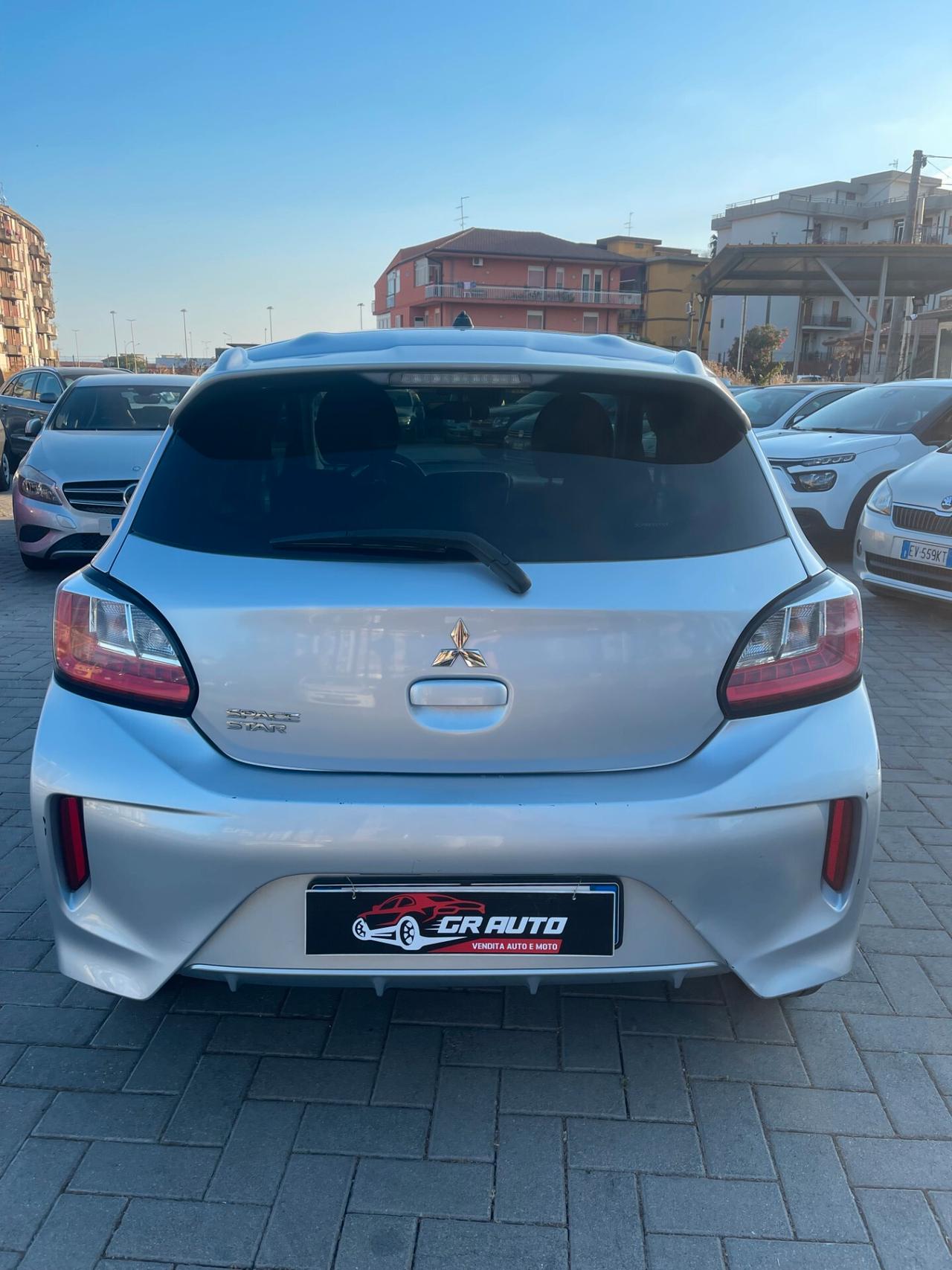 Mitsubishi Space Star 1.2 Intense SDA