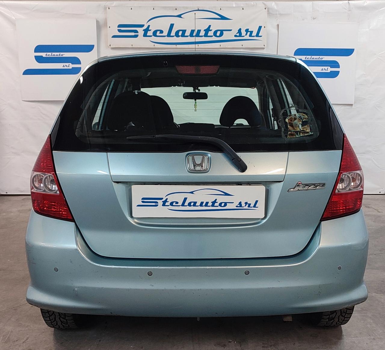 Honda Jazz 1.4 i-DSi 5p. 7 Speed CVT Graph. NEOPATENTATO