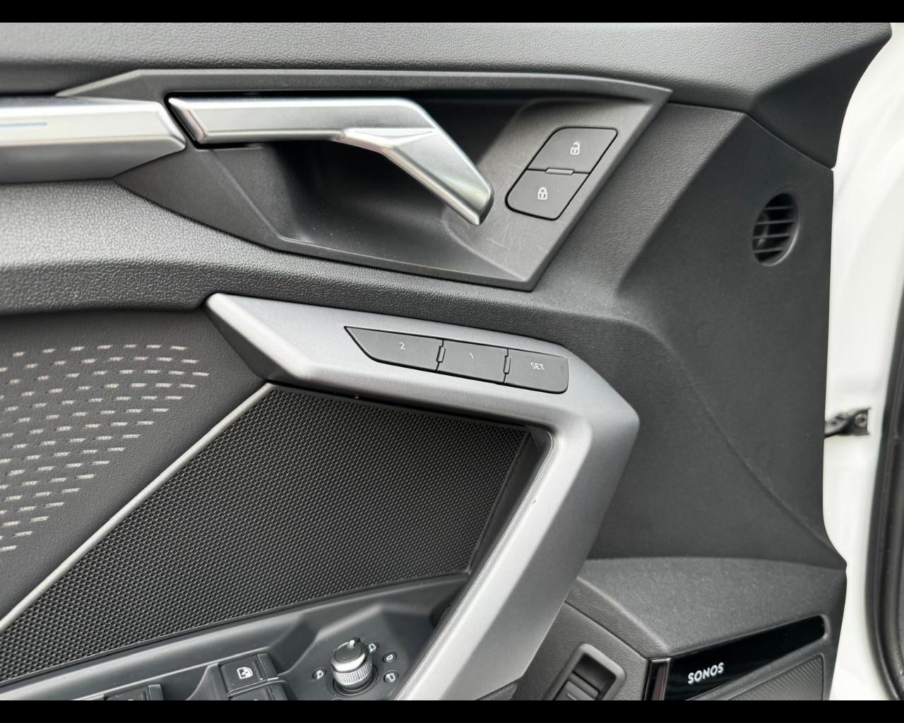 AUDI A3 SPORTBACK 45 TFSIe S-TRONIC S LINE EDITION