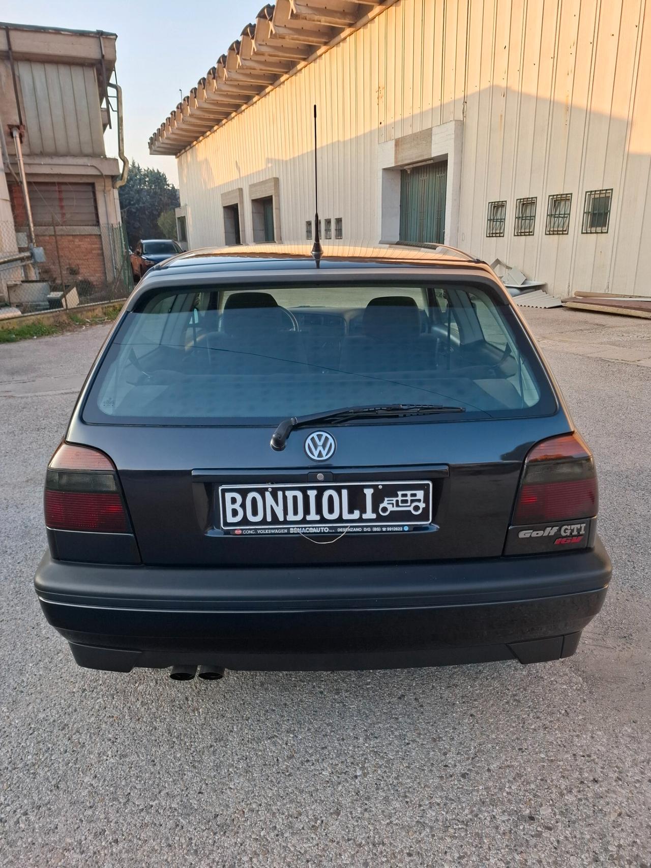Volkswagen Golf GTI 2.0 16V 29.900km