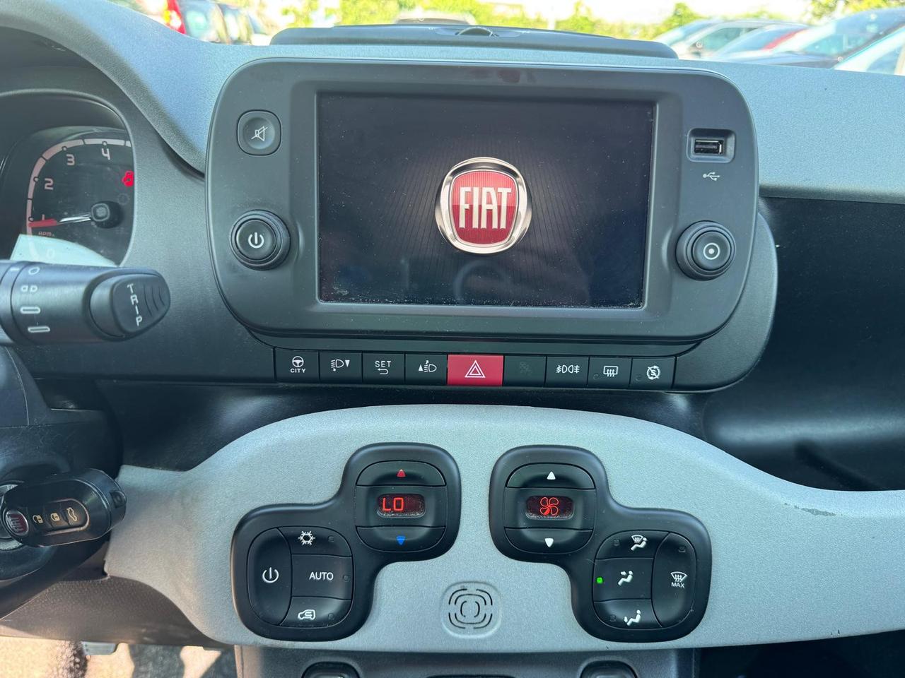 FIAT Panda III - Panda 1.0 firefly hybrid City Cross s&s 70cv