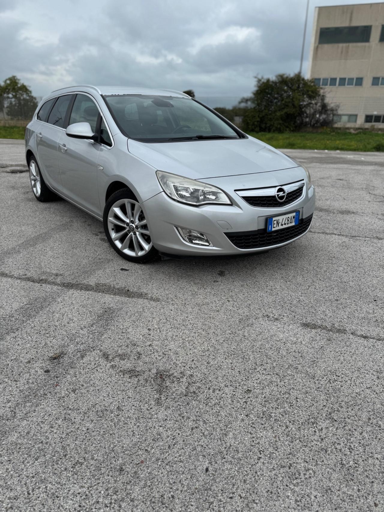 Opel Astra 1.4 Turbo 140CV Sports Tourer GPL Tech Cosmo