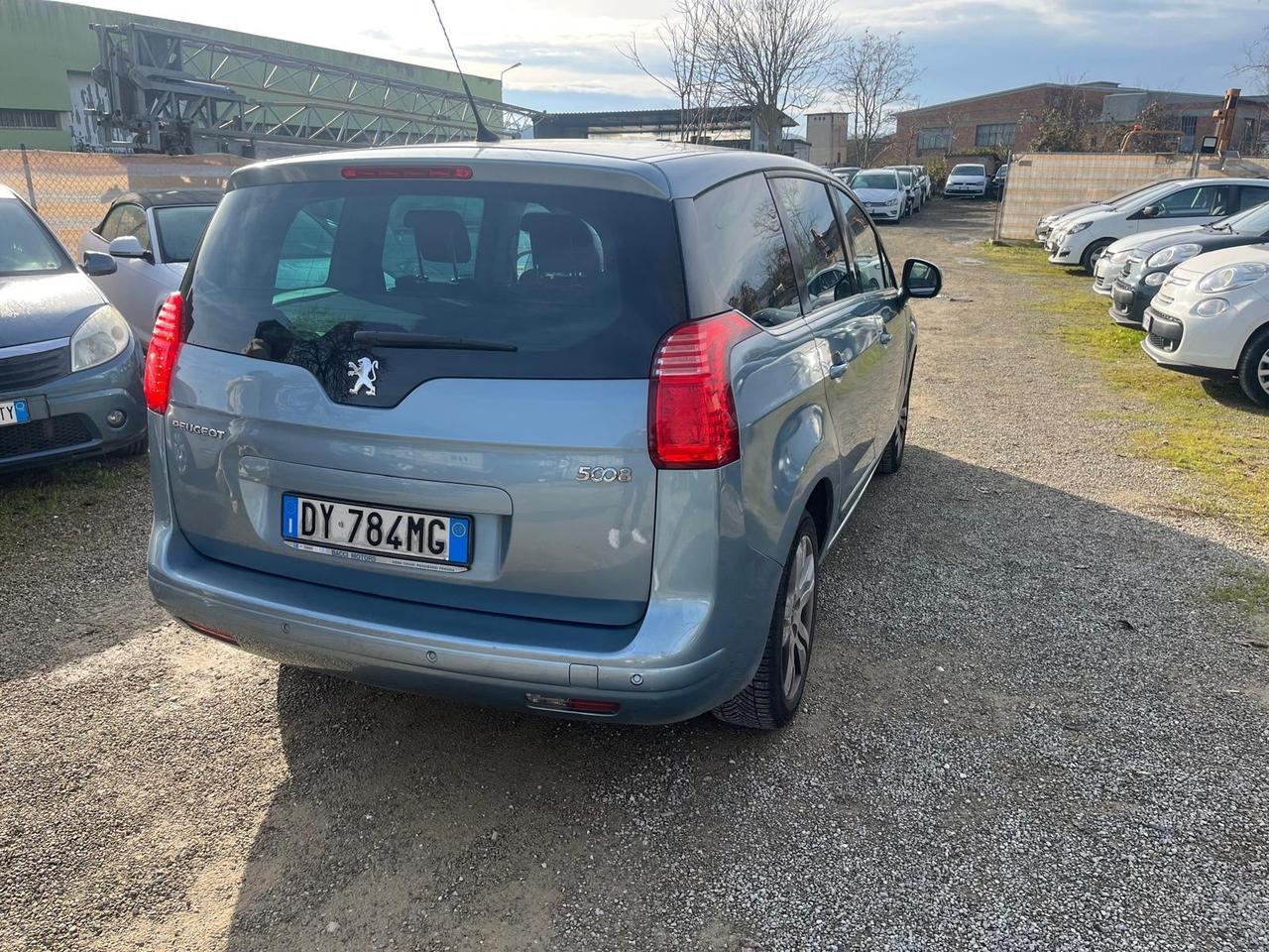 Peugeot 5008 1.6 HDi 110CV Féline