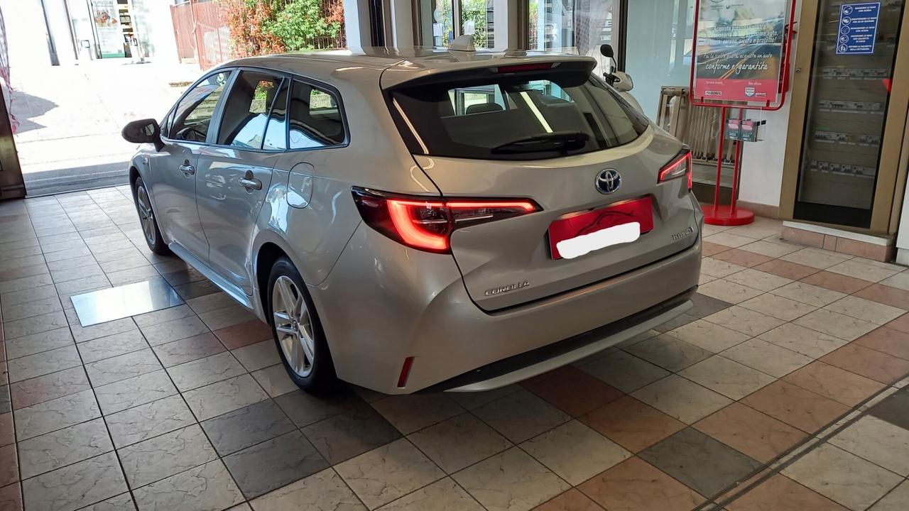 Toyota Corolla Touring Sports 1.8 Hybrid Business