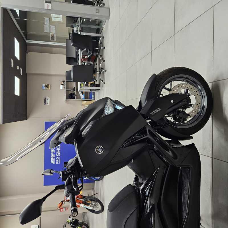 Yamaha X-Max 300 Tech Max - 2025