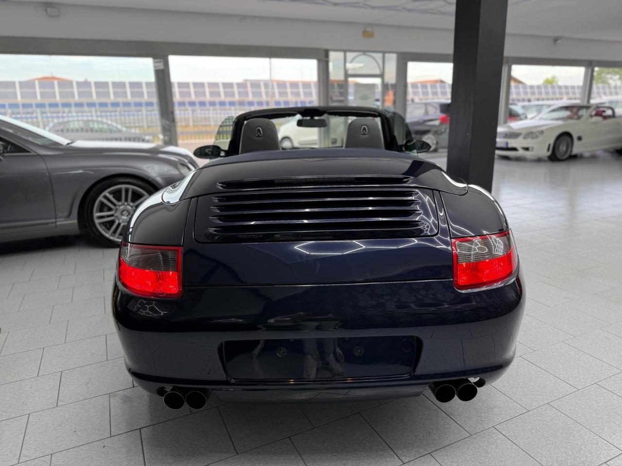 Porsche 911 Carrera 4S Cabriolet