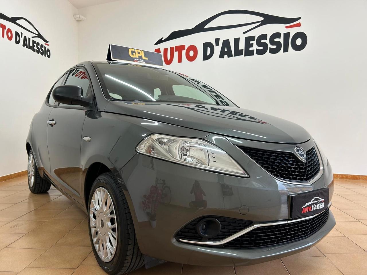 Lancia Ypsilon 1.2 69 CV 5 porte GPL Ecochic Gold