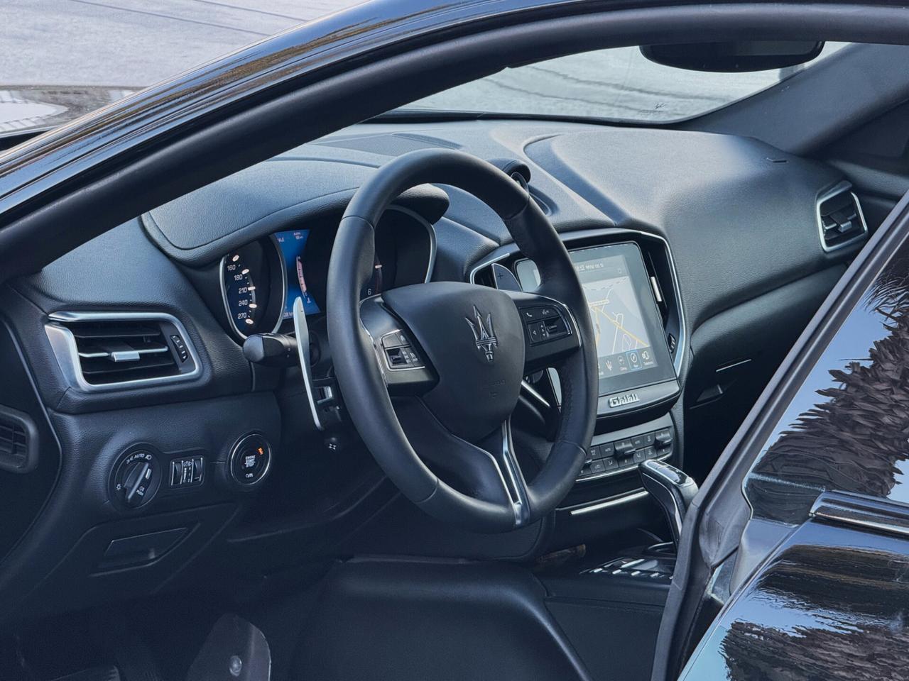 Maserati Ghibli 3.0 V6 DS Granlusso 250CV PACK BLACK