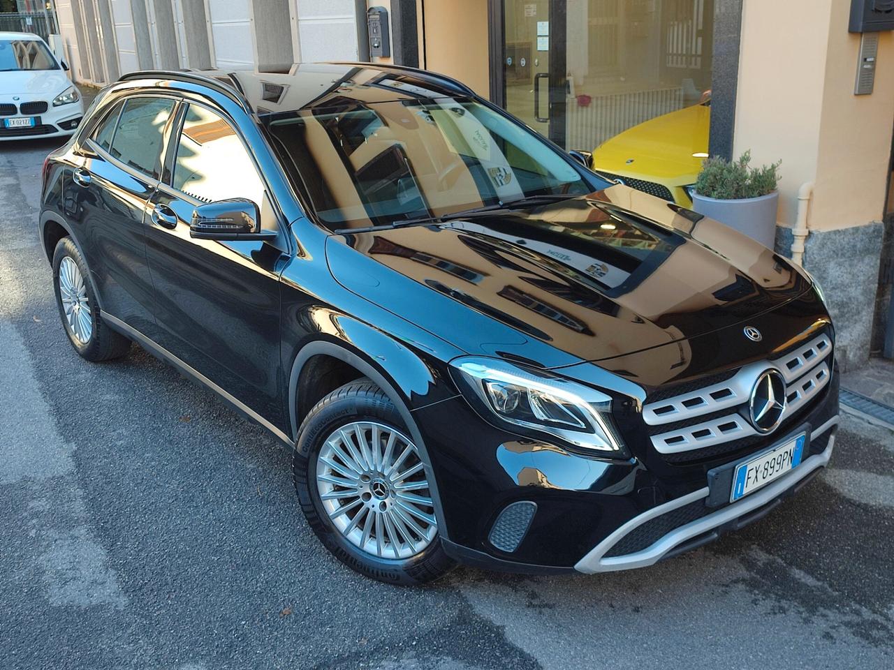 Mercedes-benz GLA 180 Night Edition Navi/Led/telecamera/portellone elettr.