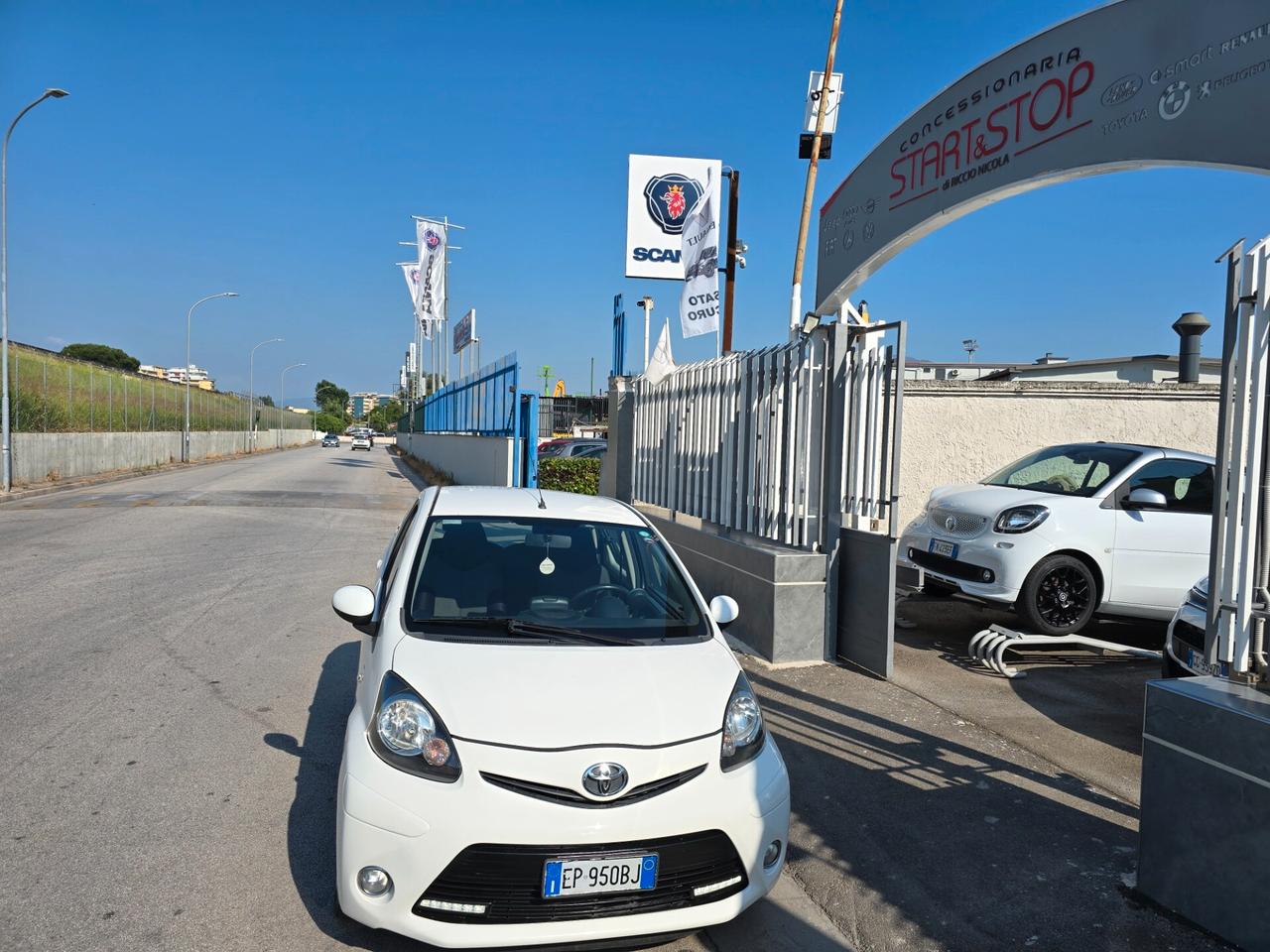 Toyota Aygo 1.0 12V VVT-i 5 porte Lounge Connect MMT