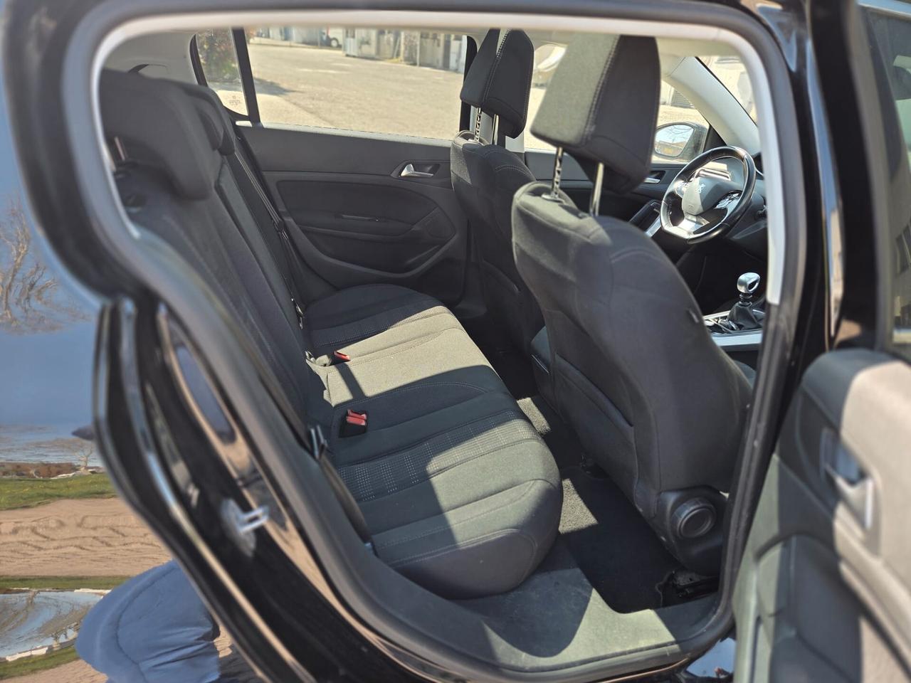 Peugeot 308 BlueHDi 120 S&S Allure