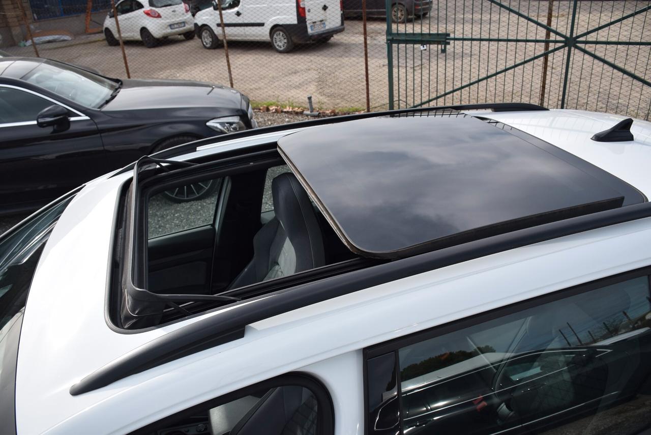 Volkswagen Golf VIII SW GANCIO TETTO 2.0TDI 150CV AUT., DSG R-Line FULL