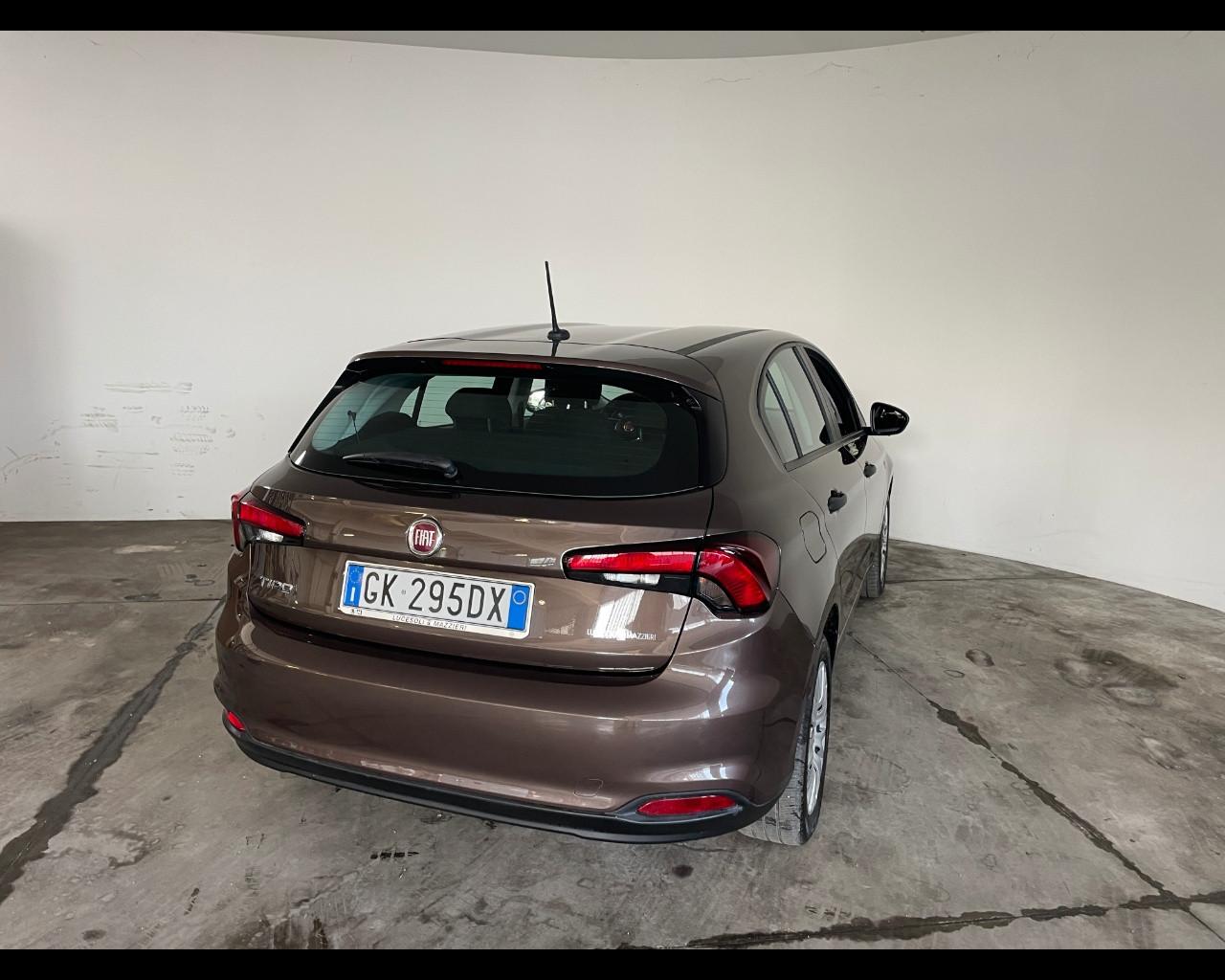 FIAT Tipo Hatchback My21 Hb Tipo 1,3 95cv Ds