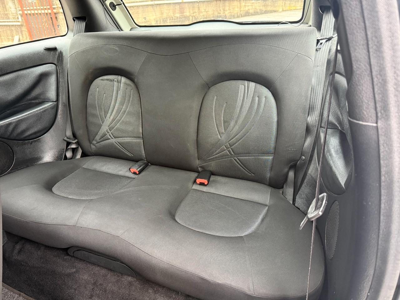 Lancia Ypsilon 1.2 69 CV Diva