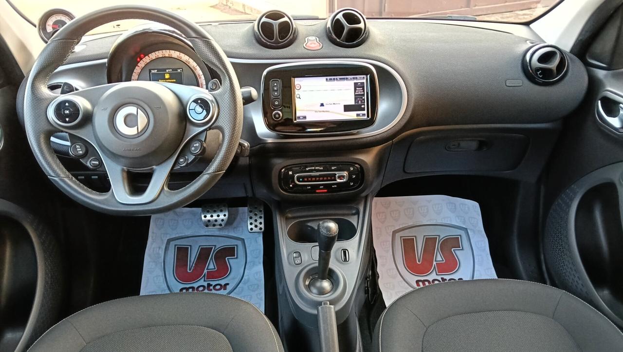 SMART FORFOUR 0.9 BENZ-TETTO-NAVI