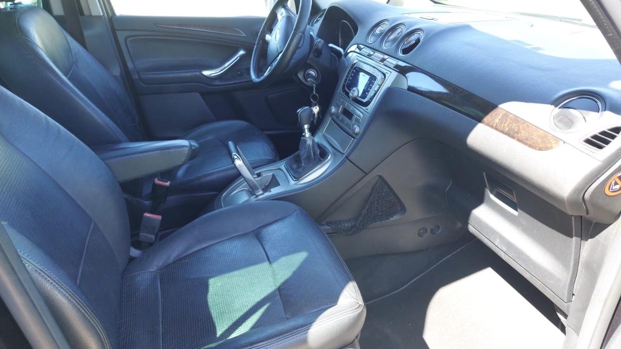 Ford Galaxy 2.0 TDCi 140 CV Ghia 7 mosti motoristicamente perfetta
