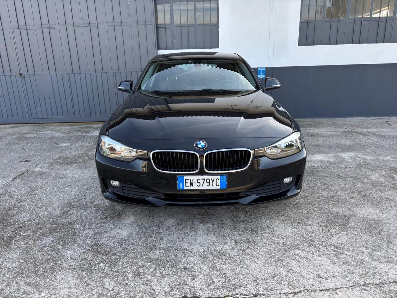Bmw 318d Touring Business aut. Garanzia 12 mesi