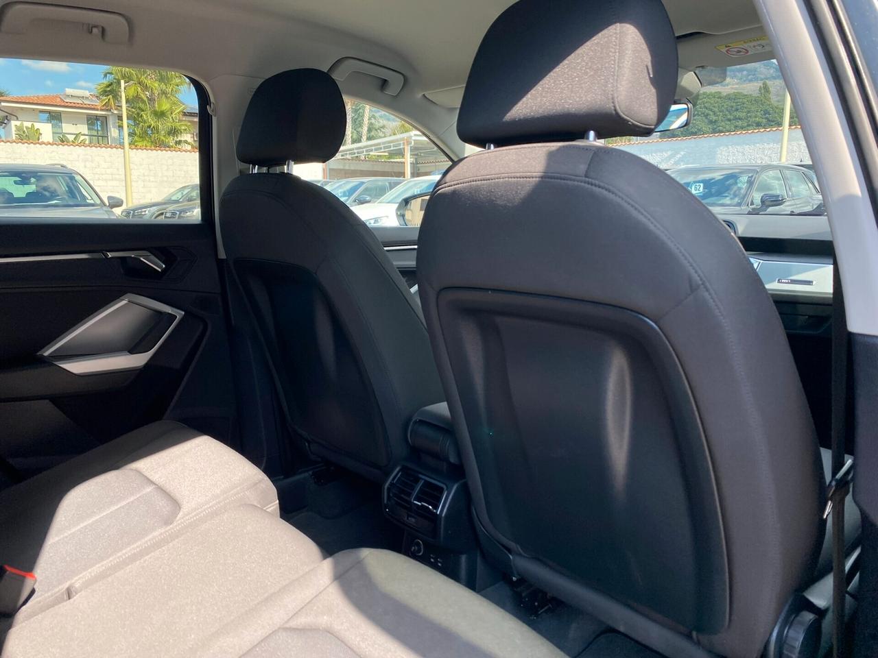 Audi Q3 S line edition 2.0 TDI 150CV s-tronic 35