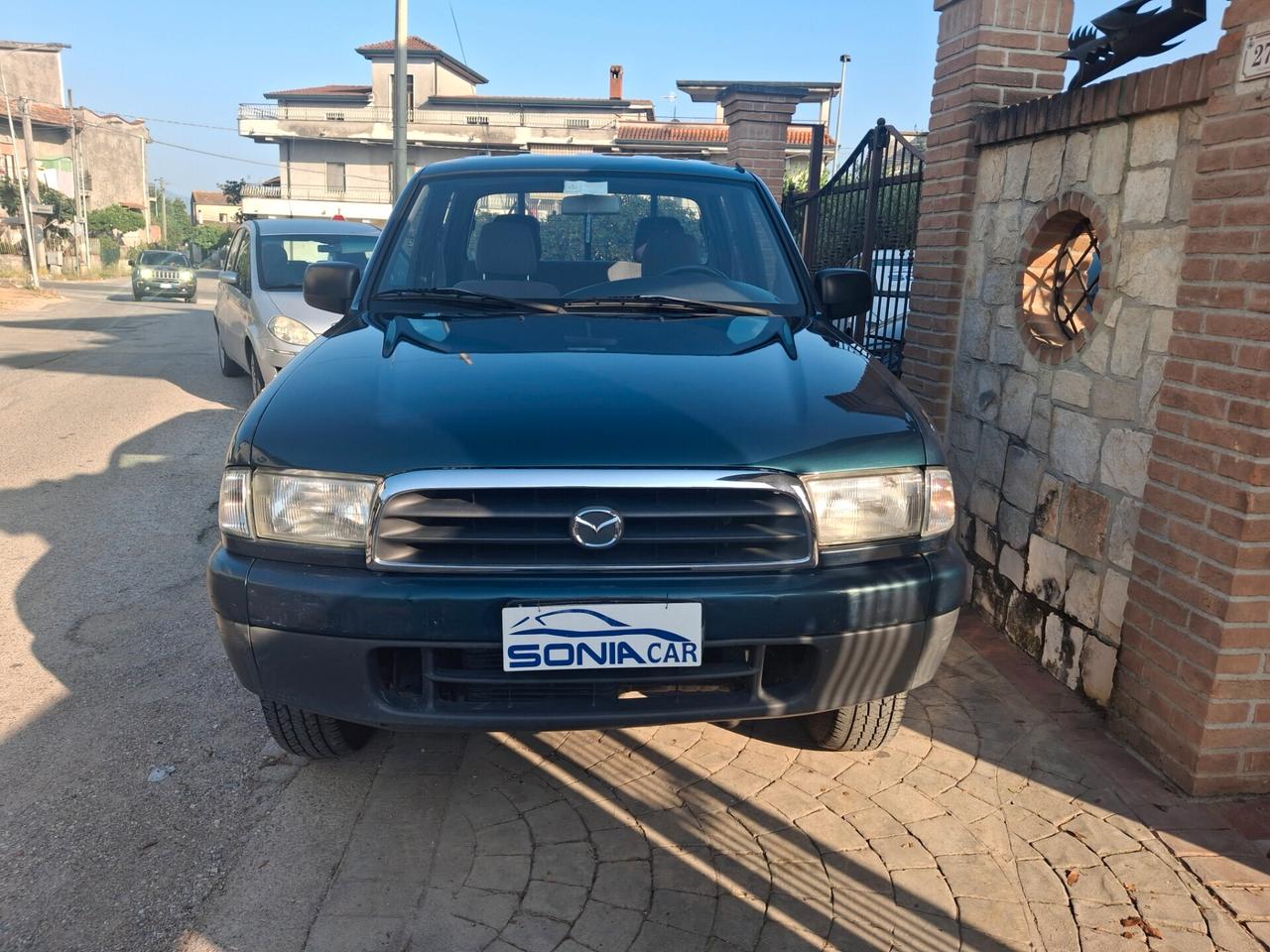 Mazda B 2500 2.5 TD/110CV Double-Cab SDX Pik up 4x4 5 posti