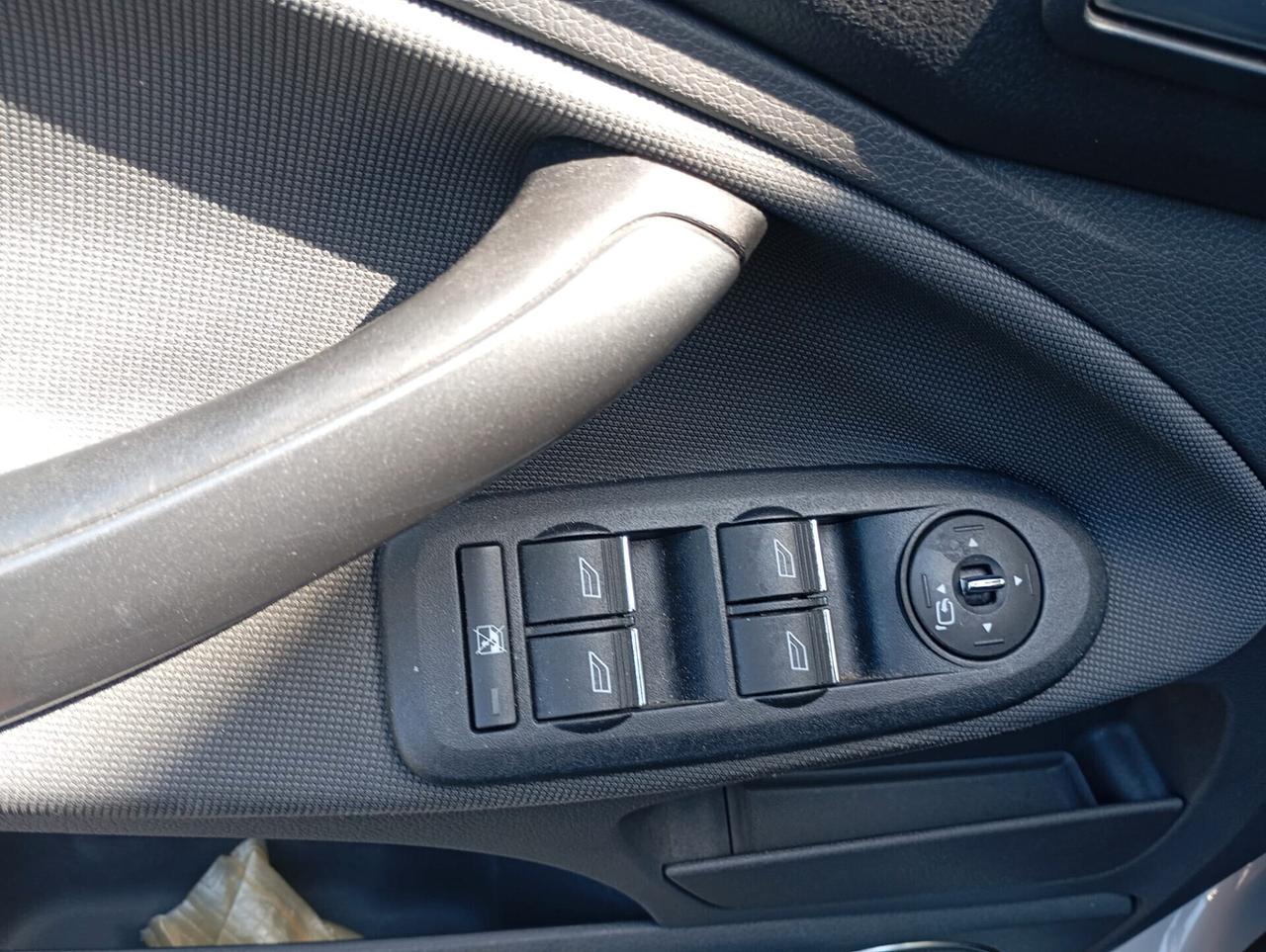 Ford Kuga -2011