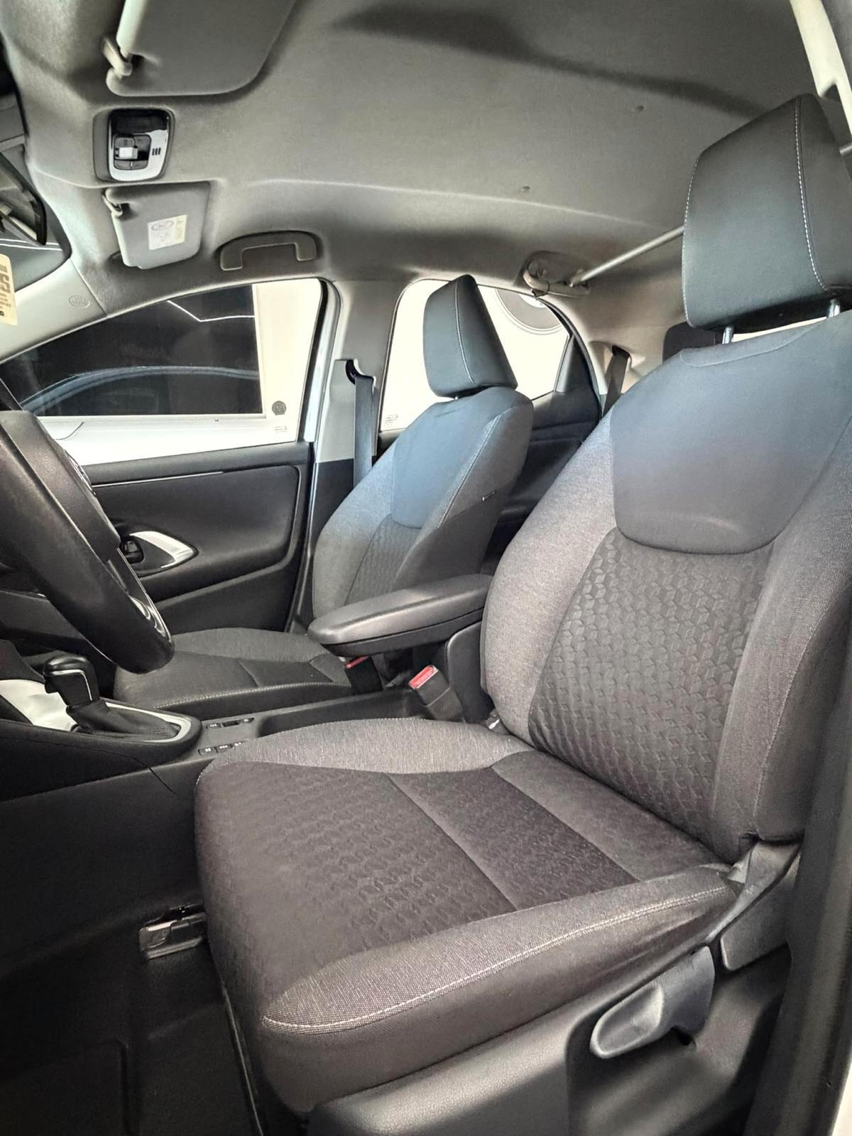Toyota Yaris HYBRID