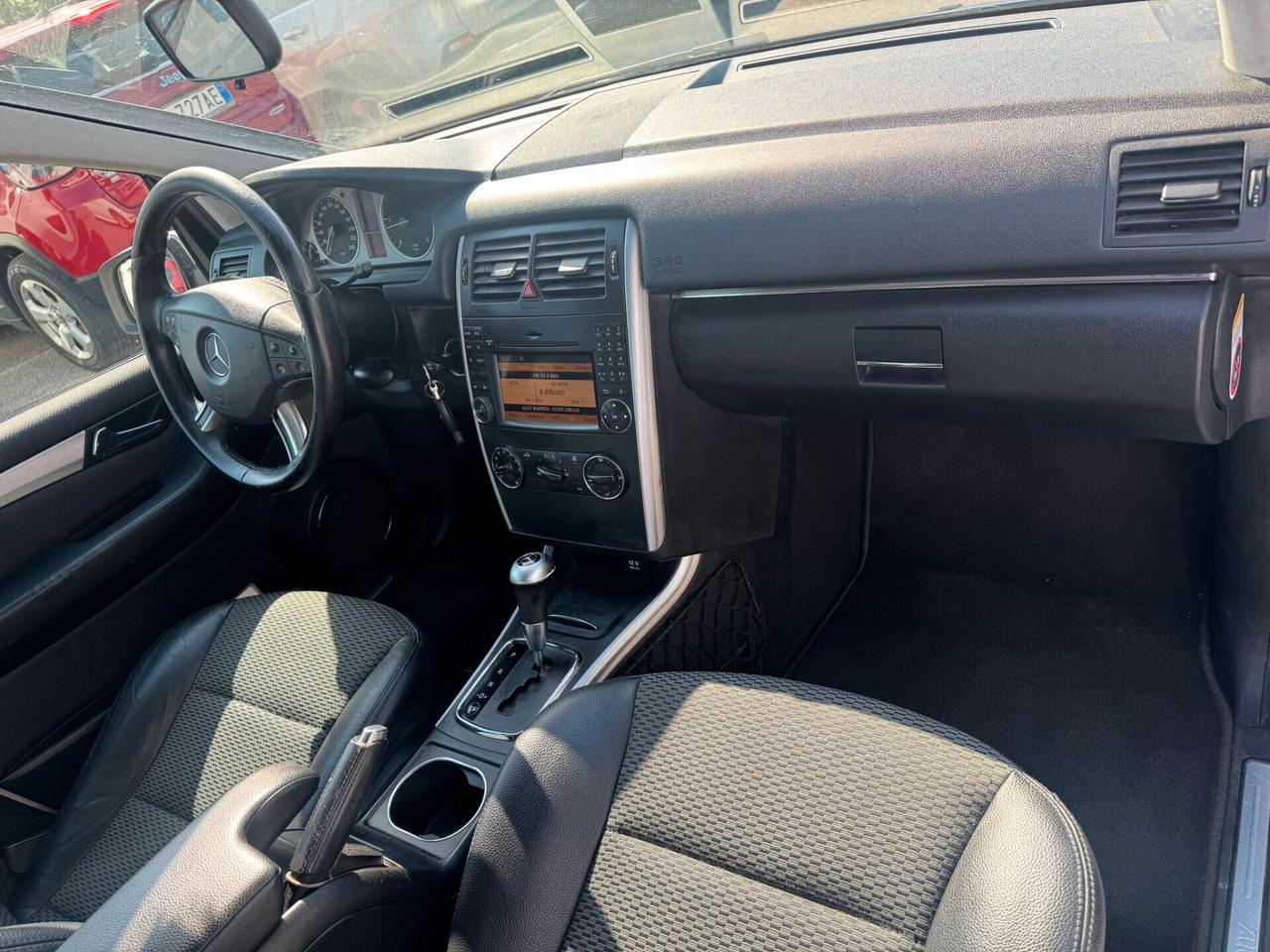 Mercedes-Benz B 200 T245 cdi Premium*AUTOMATIC*PELLE*NAVI*