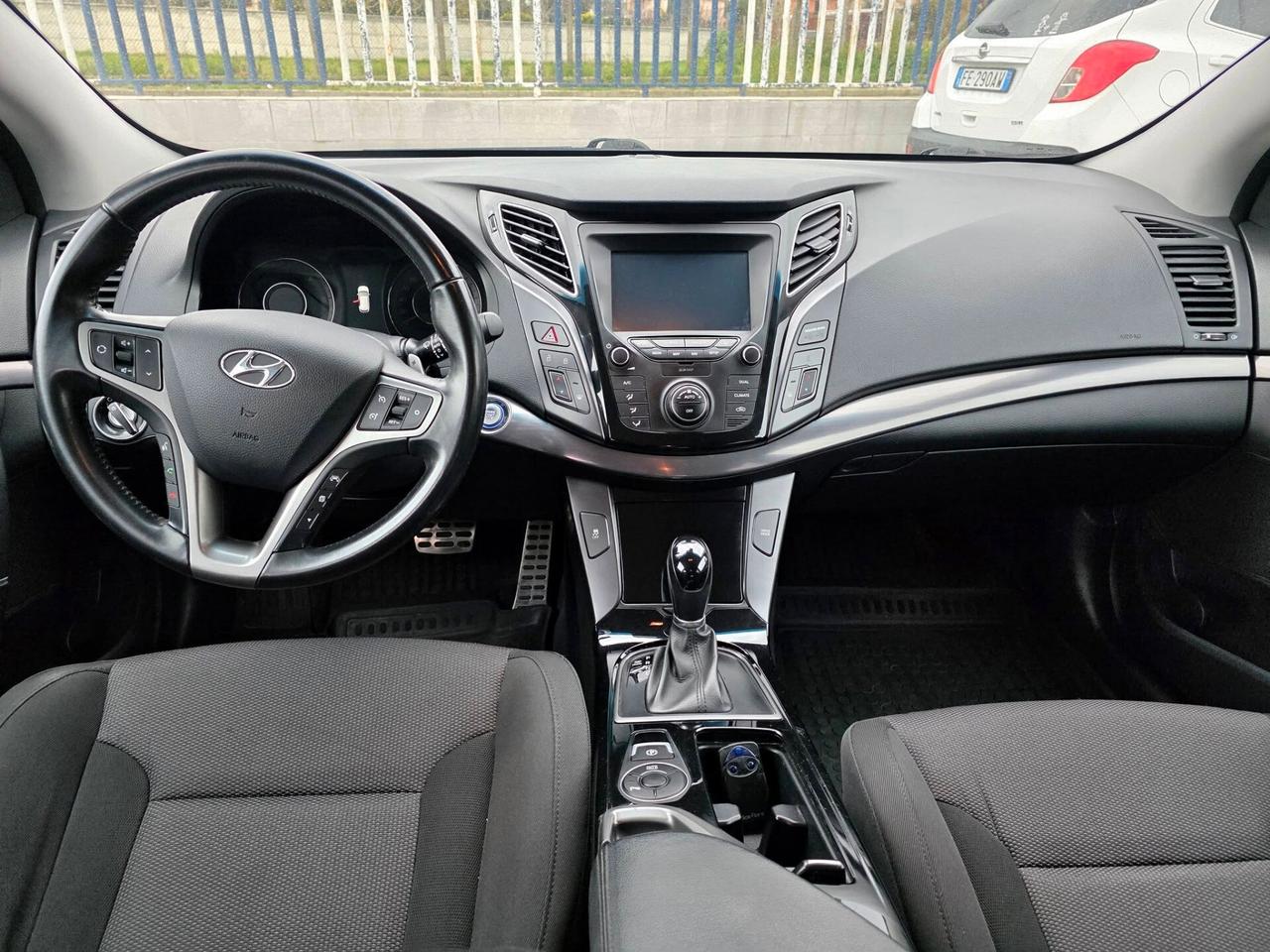 Hyundai i40 Wagon 1.6 CRDi DCT Business