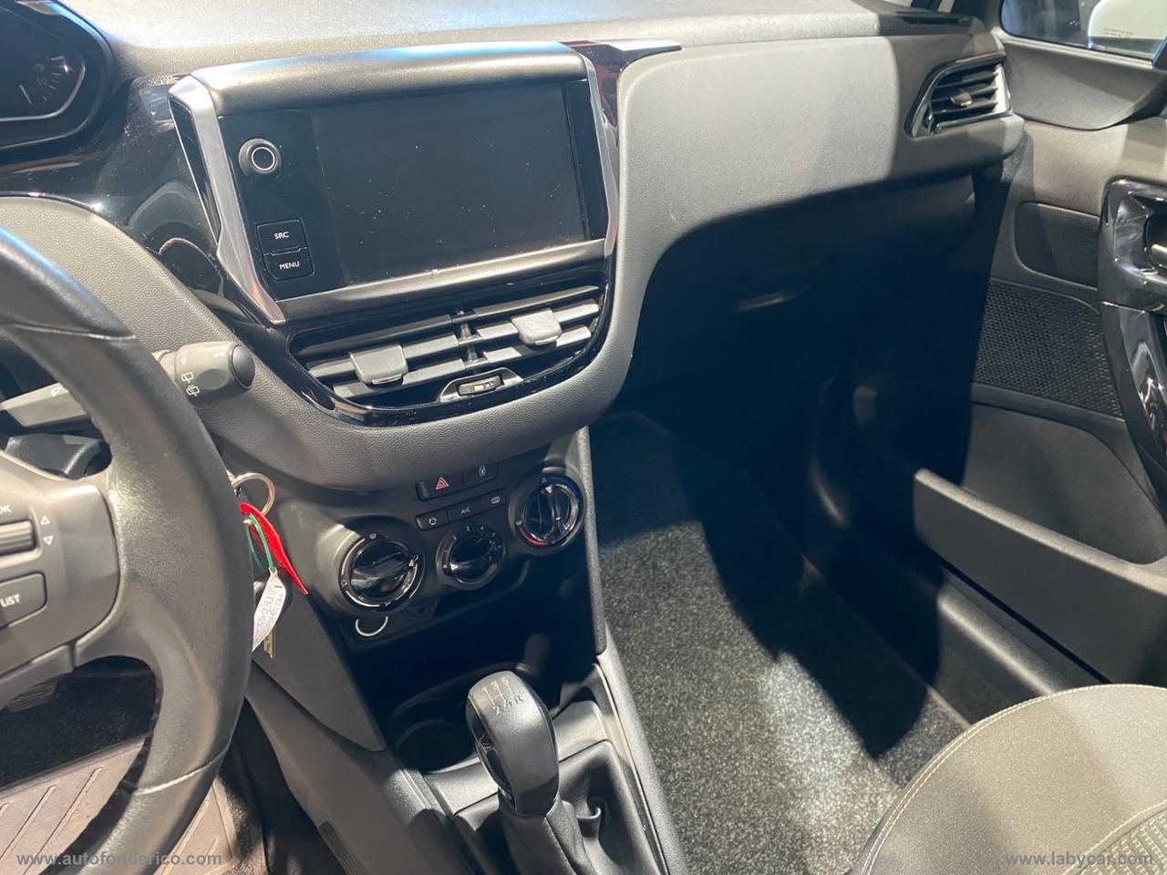 PEUGEOT 208 PureTech 82 5p. Allure
