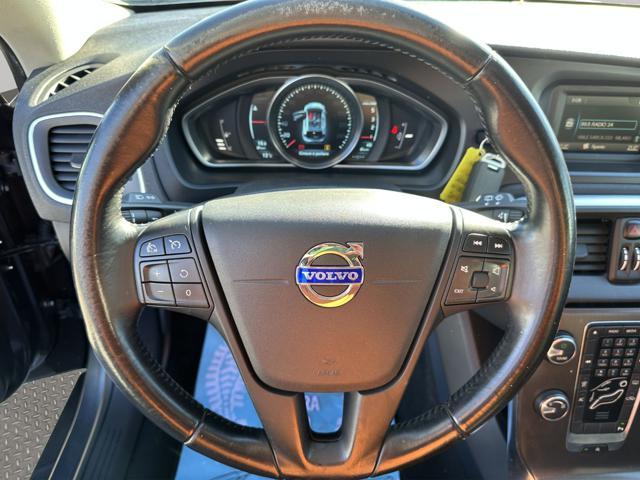 VOLVO V40 D2 1.6 Momentum