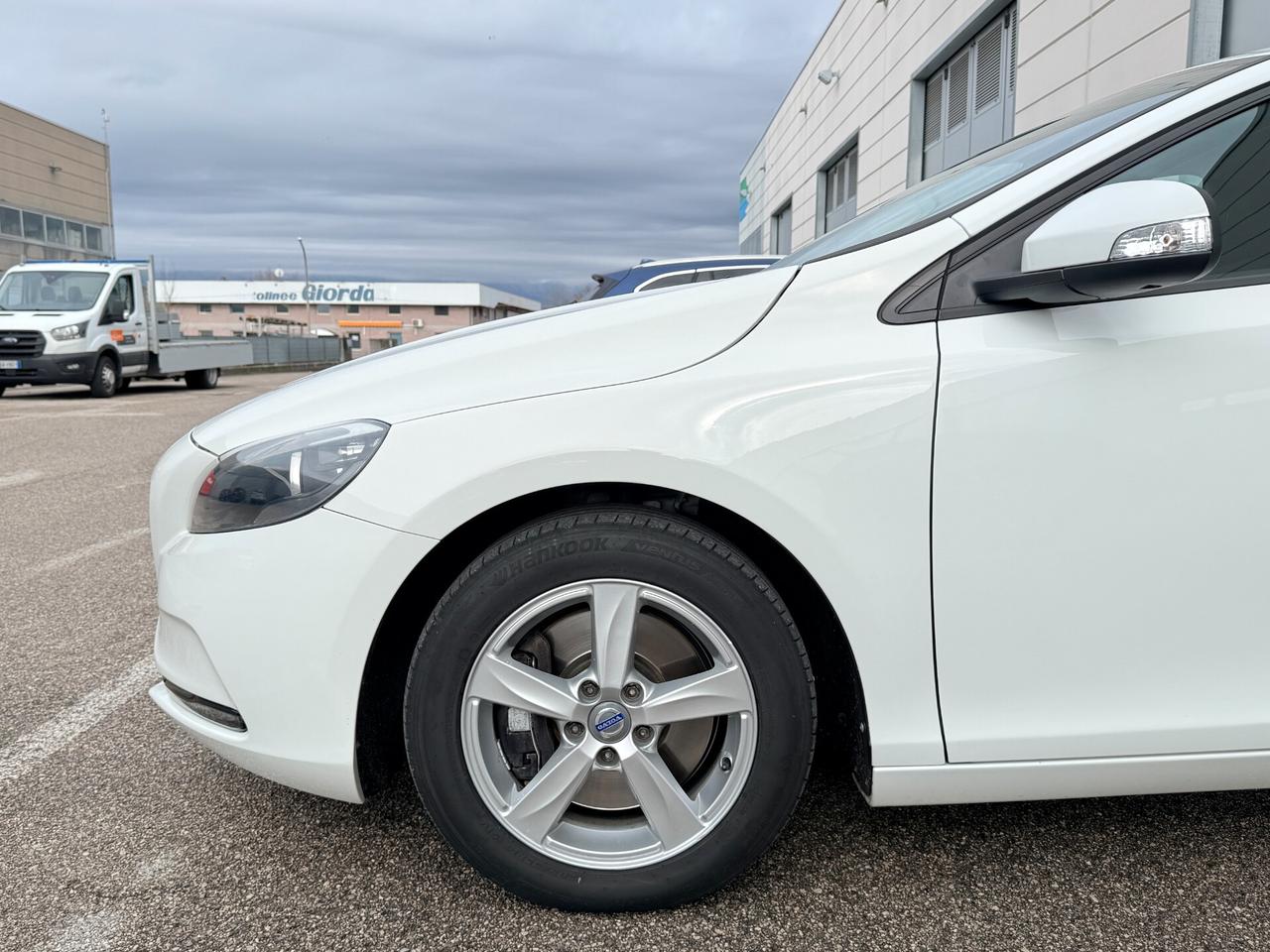 Volvo V40 D2 Geartronic Kinetic