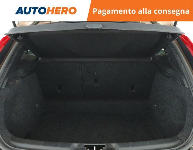 VOLVO V40 Cross Country D2 1.6 Momentum