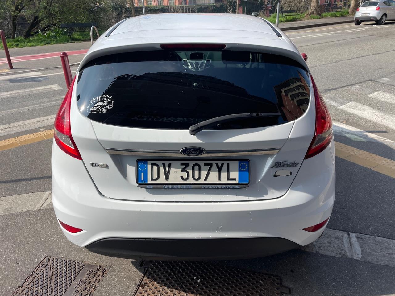 Ford Fiesta 1.4 TDCi 68CV 5 porte Titanium/GARANZIA