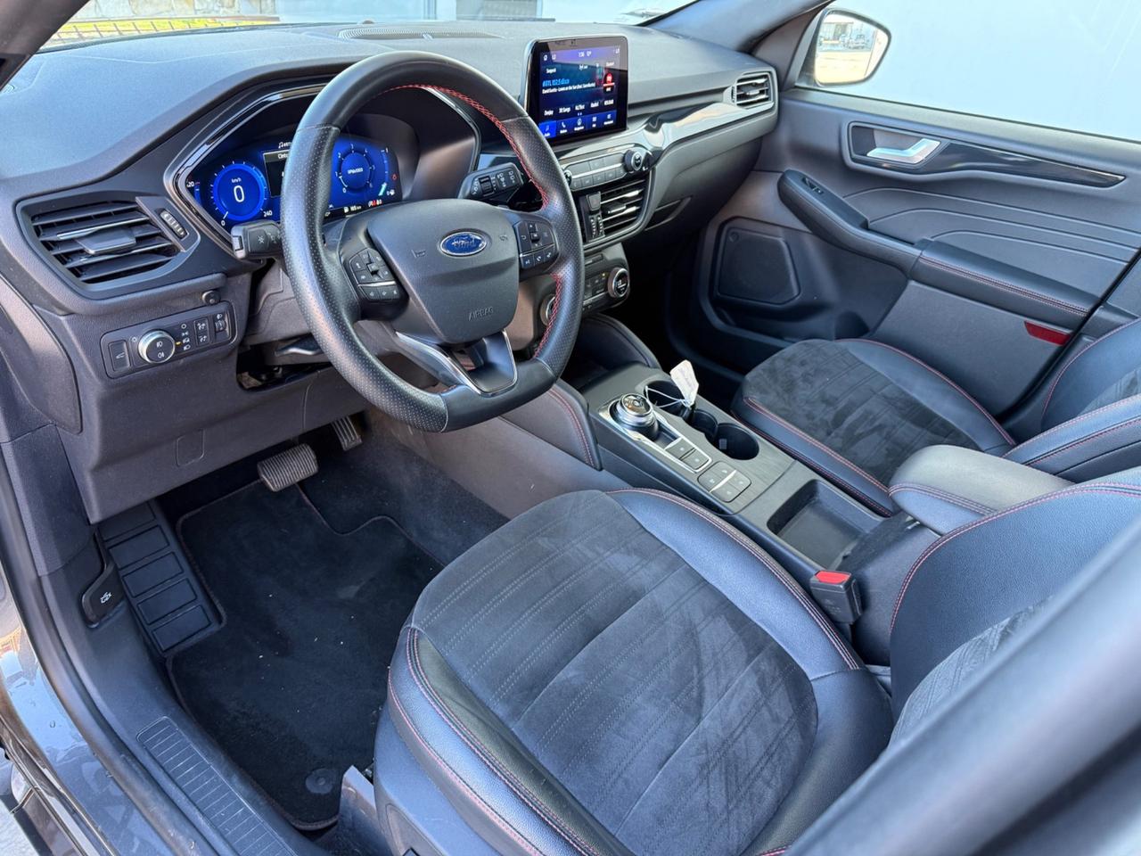 Ford Kuga 1.5 120 CV ST-Line X 2022 leggi descrizione