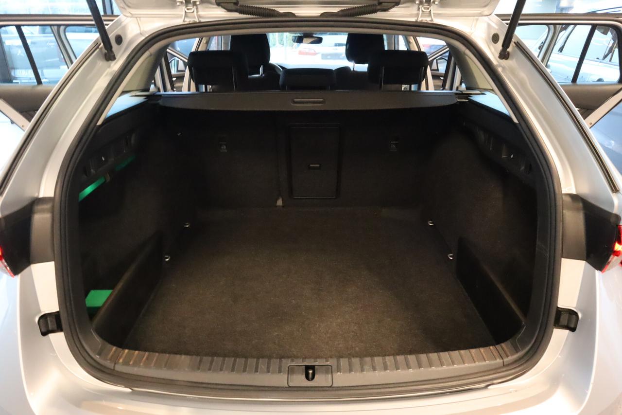 Skoda Octavia 2.0 TDI 115CV WAGON AMBITION DSG ACC LED